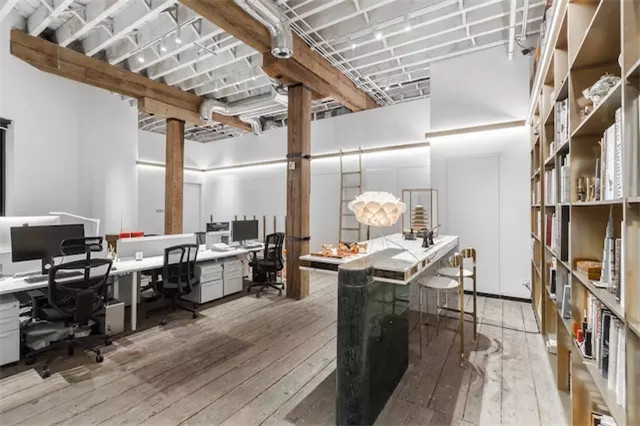 時尚設(shè)計(jì)工作室辦公區(qū)裝修實(shí)景圖 時尚設(shè)計(jì)工作室辦公區(qū)裝修實(shí)景圖