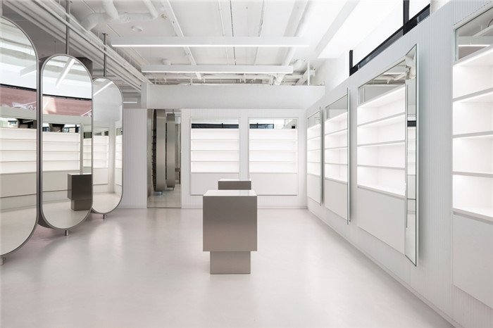 純凈自然的商業(yè)店面裝修案例 ZALANDO美容店設(shè)計(jì)賞析 純凈自然的商業(yè)店面裝修案例 ZALANDO美容店設(shè)計(jì)賞析