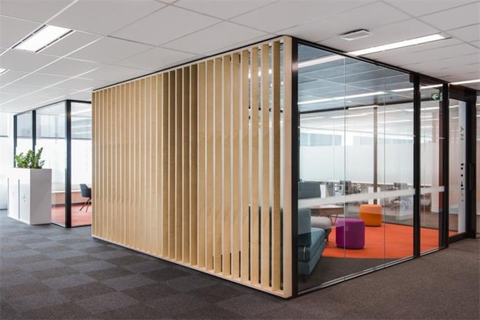 現(xiàn)代時(shí)尚風(fēng)格在線教育培訓(xùn)公司辦公室裝修設(shè)計(jì)實(shí)景圖 現(xiàn)代時(shí)尚風(fēng)格在線教育培訓(xùn)公司辦公室裝修設(shè)計(jì)實(shí)景圖