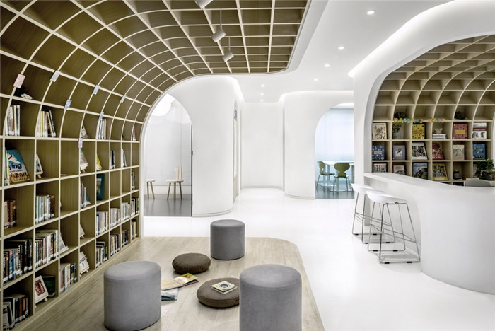 打破傳統(tǒng)的時(shí)尚英語(yǔ)教育培訓(xùn)機(jī)構(gòu)裝修設(shè)計(jì)方案 打破傳統(tǒng)的時(shí)尚英語(yǔ)教育培訓(xùn)機(jī)構(gòu)裝修設(shè)計(jì)方案