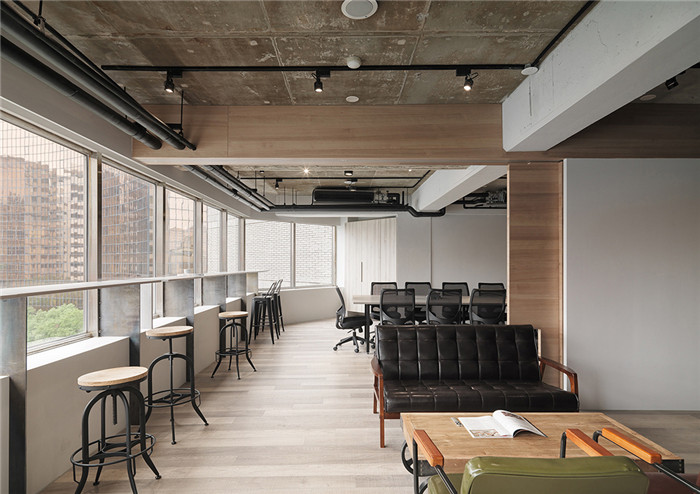 小型網(wǎng)絡營銷公司辦公室裝修設計方案