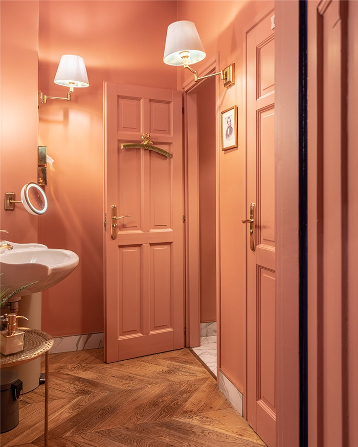 以復(fù)古劇院為靈感的波西米亞風(fēng)燒烤餐廳設(shè)計裝修實景圖 以復(fù)古劇院為靈感的波西米亞風(fēng)燒烤餐廳設(shè)計裝修實景圖