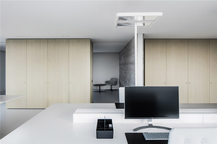 公寓改辦公 干凈明亮的公寓開發(fā)商辦公室裝修設計方案賞析 公寓改辦公 干凈明亮的公寓開發(fā)商辦公室裝修設計方案賞析