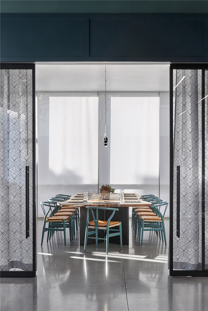 現(xiàn)代簡約風(fēng)科技公司辦公室裝修方案 現(xiàn)代簡約風(fēng)科技公司辦公室裝修方案