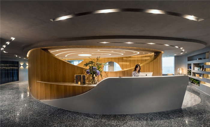 辦公、禪修、活動為一體的多元化商業(yè)空間裝修案例