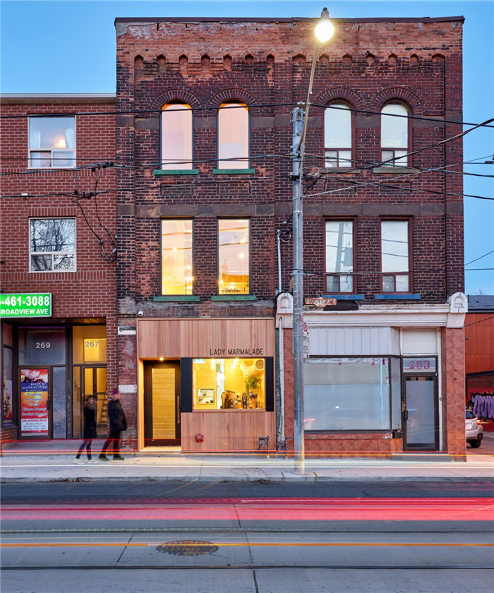 小夾層大變身 精致簡(jiǎn)約的國(guó)外餐廳改造設(shè)計(jì)案例 小夾層大變身 精致簡(jiǎn)約的國(guó)外餐廳改造設(shè)計(jì)案例