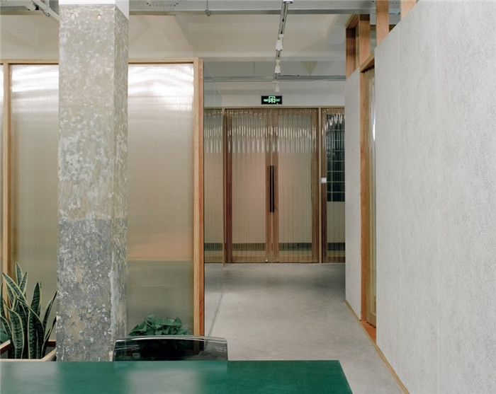 國際藝術(shù)教育中心隔斷裝修設(shè)計效果圖 國際藝術(shù)教育中心隔斷裝修設(shè)計效果圖