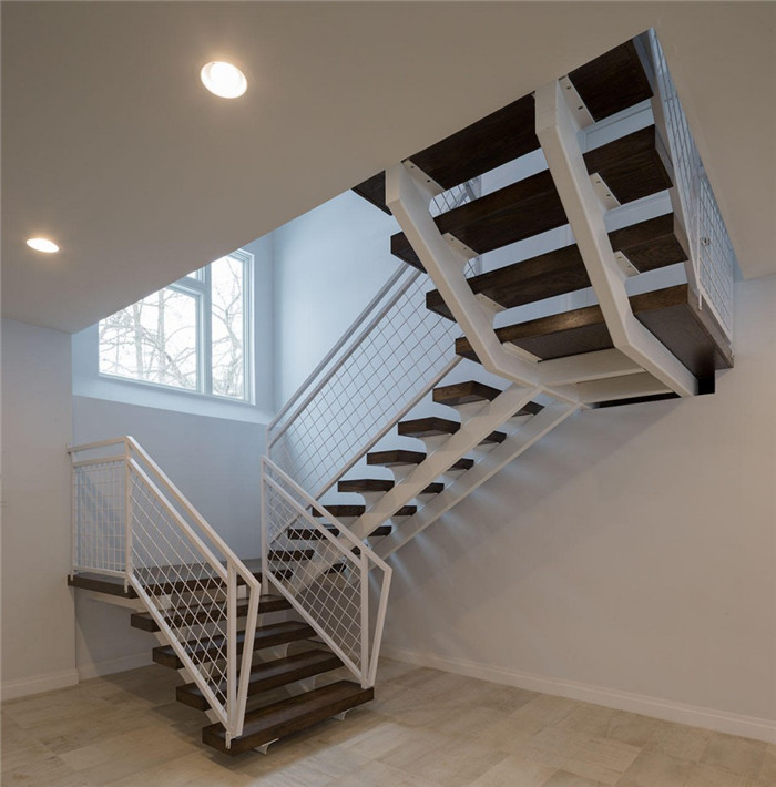 美國西山學(xué)前教育中心樓梯裝修設(shè)計方案 美國西山學(xué)前教育中心樓梯裝修設(shè)計方案