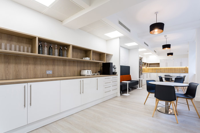 鄭州辦公室休息區(qū)裝修 鄭州辦公室休息區(qū)裝修