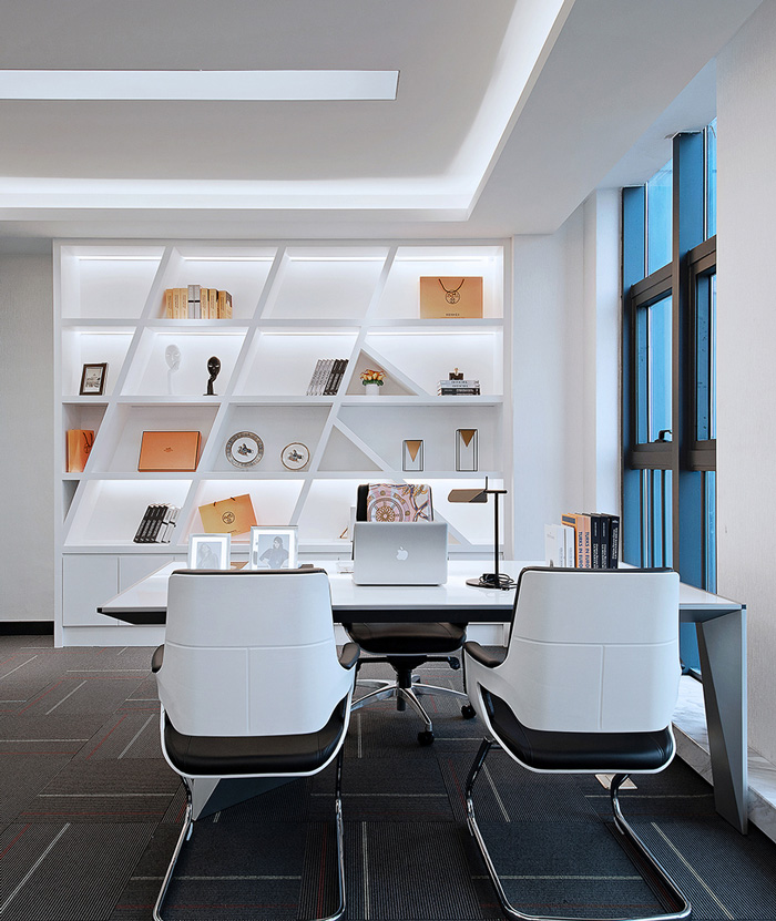 鄭州辦公室經理辦公區(qū)裝修 鄭州辦公室經理辦公區(qū)裝修