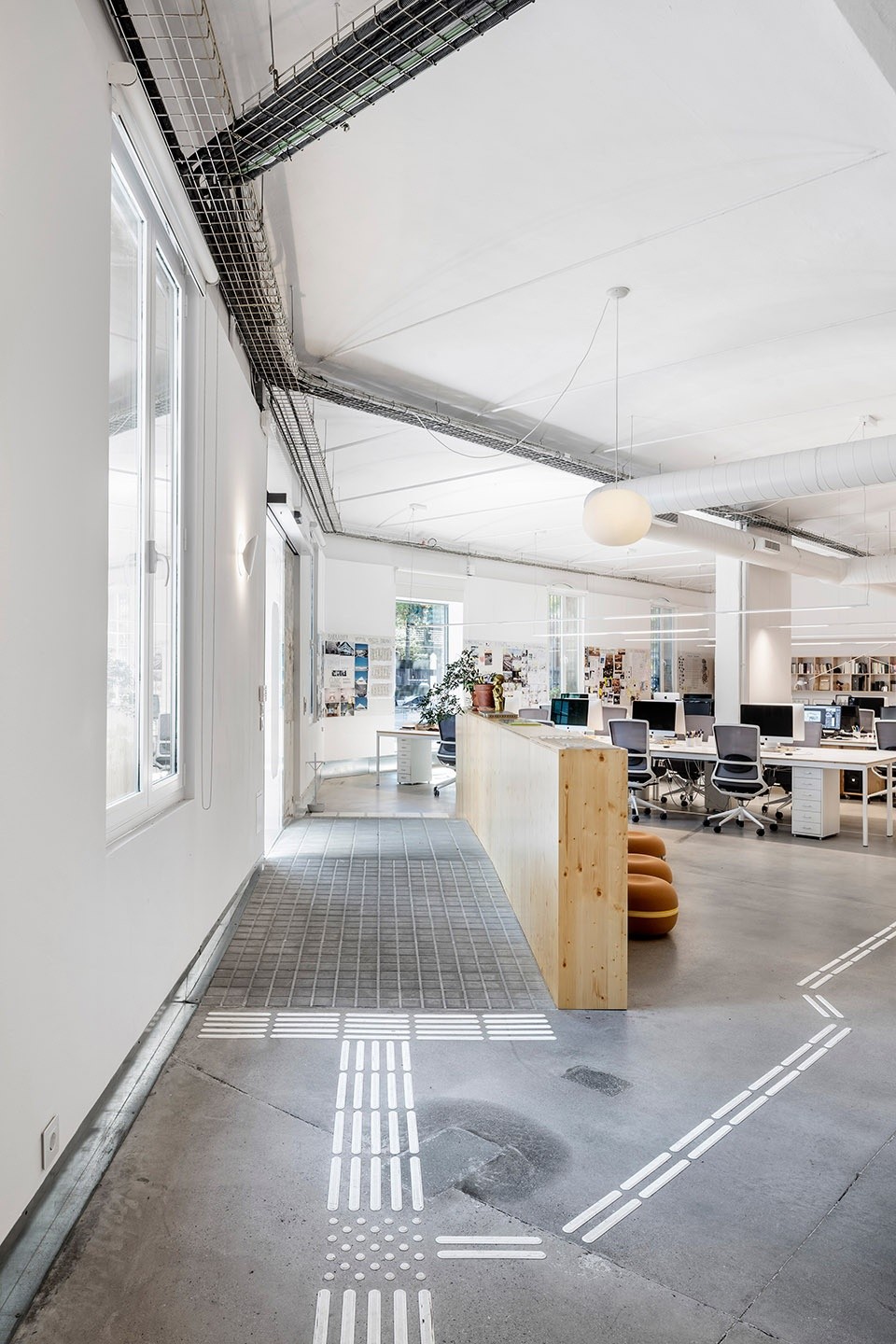 辦公室辦公區(qū)裝修 辦公室辦公區(qū)裝修