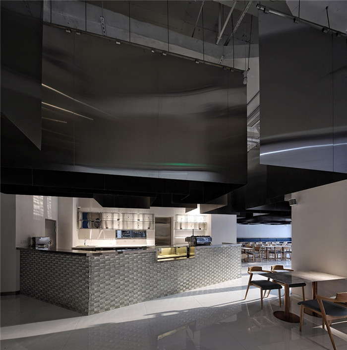 特色網(wǎng)紅餐廳設(shè)計推薦：Auvers餐廳裝修設(shè)計案例