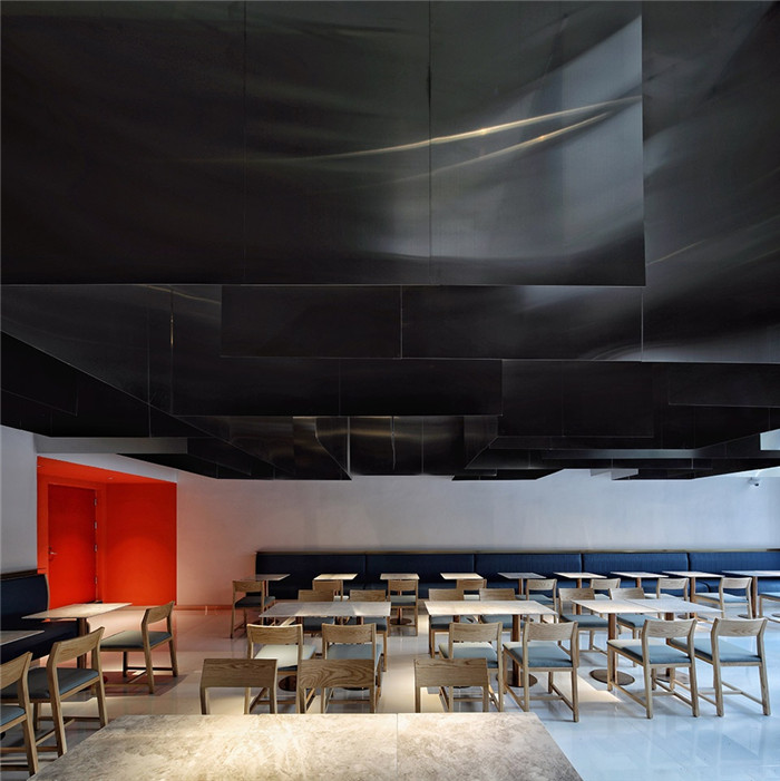 特色網(wǎng)紅餐廳設(shè)計推薦：Auvers餐廳裝修設(shè)計案例