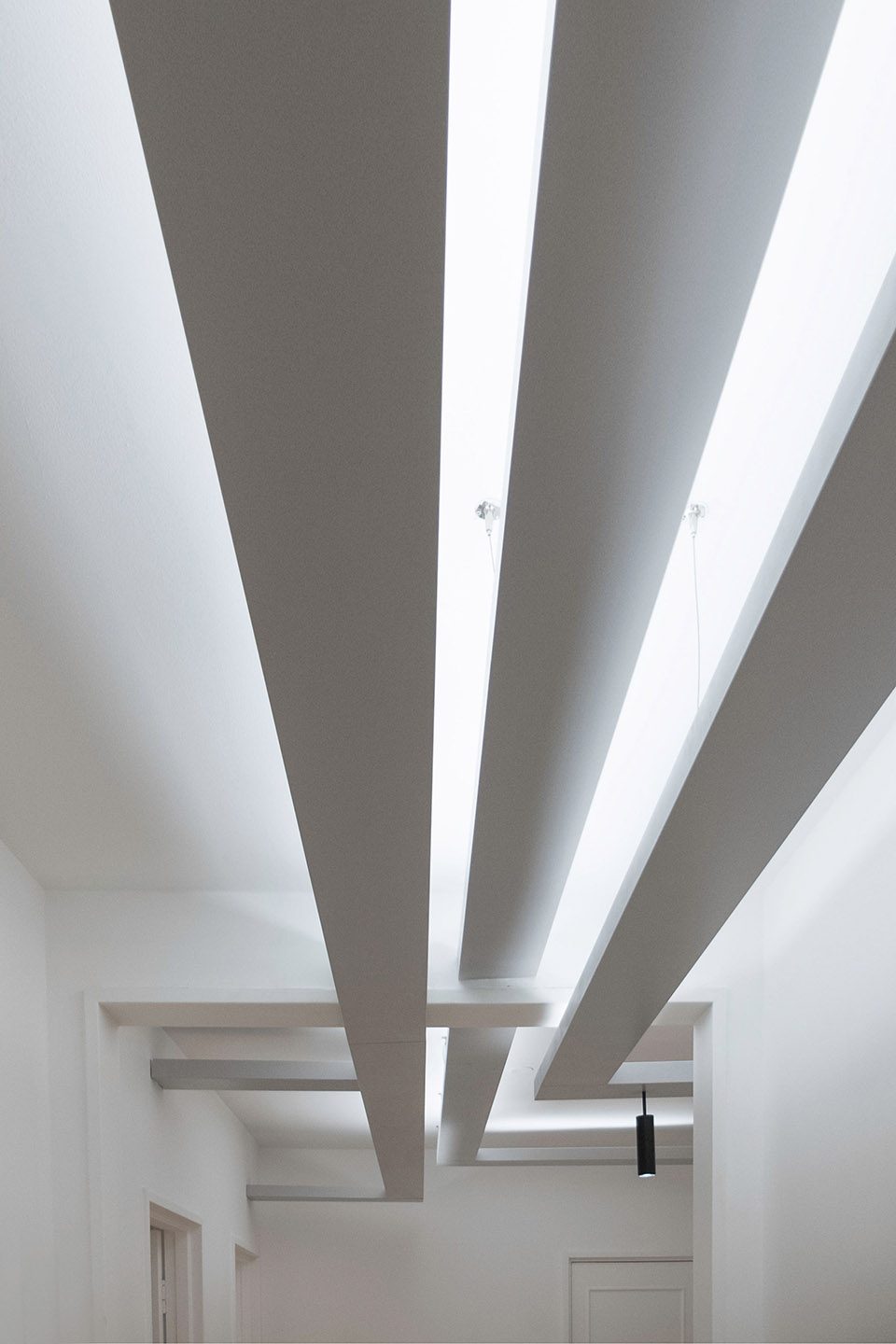 辦公室室內(nèi)燈光裝修設(shè)計方案