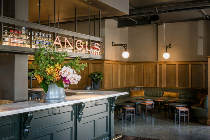 鄭州專(zhuān)業(yè)餐廳裝修公司分享復(fù)古風(fēng)牛排餐廳設(shè)計(jì)案例 鄭州專(zhuān)業(yè)餐廳裝修公司分享復(fù)古風(fēng)牛排餐廳設(shè)計(jì)案例