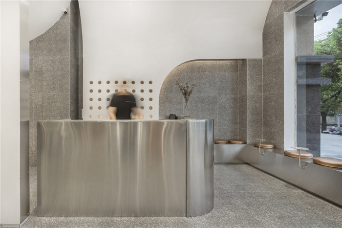 顛覆傳統(tǒng)印象  國(guó)內(nèi)最新潮燒烤店裝修設(shè)計(jì)實(shí)景圖