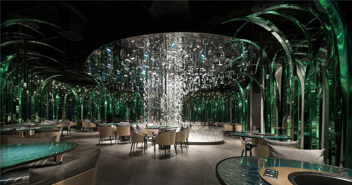 超有創(chuàng)意的奇幻椰林主題椰子雞火鍋店裝修實景圖