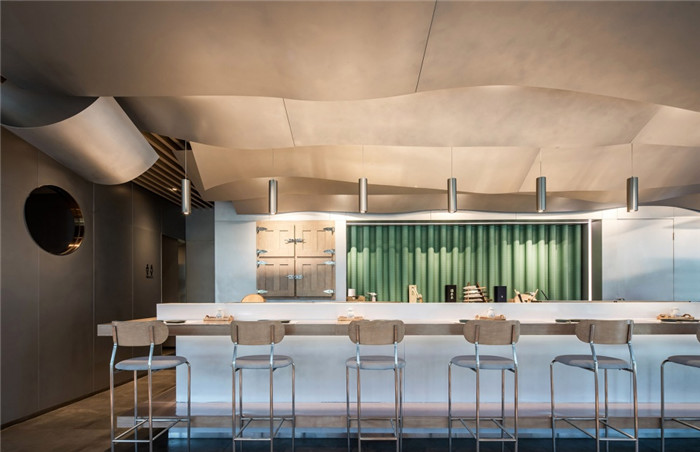 以云為主題的壽司店裝修設(shè)計圖