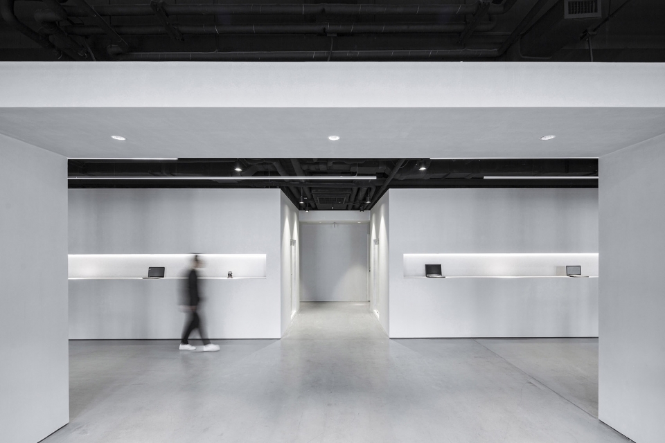 企業(yè)辦公室走廊裝修 企業(yè)辦公室走廊裝修