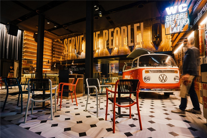 復(fù)古工業(yè)風(fēng)精釀啤酒館裝修設(shè)計(jì)案例 復(fù)古工業(yè)風(fēng)精釀啤酒館裝修設(shè)計(jì)案例