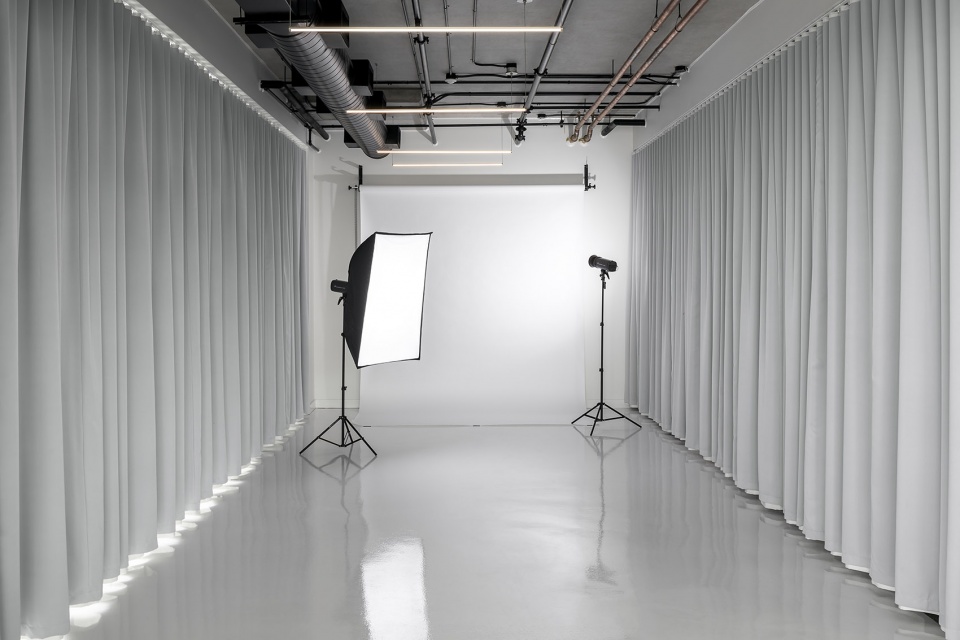 開放式辦公空間攝影室裝修 開放式辦公空間攝影室裝修