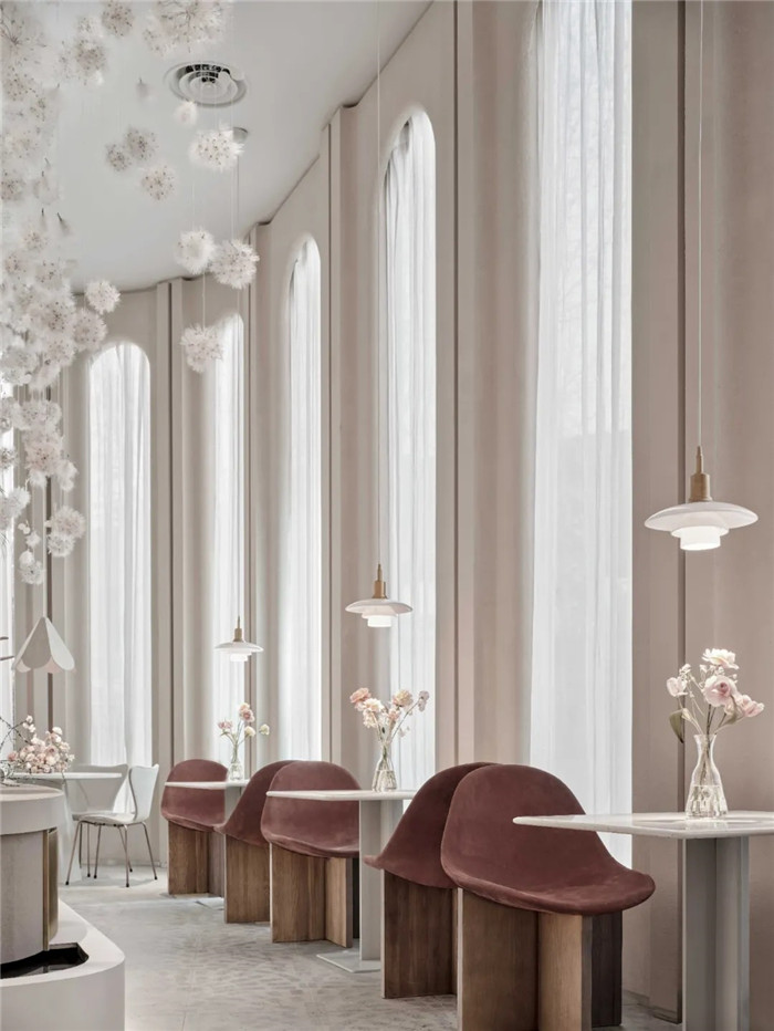 鄭州餐廳裝修公司推薦花廚多元融合餐廳裝修設(shè)計(jì)實(shí)景圖 鄭州餐廳裝修公司推薦花廚多元融合餐廳裝修設(shè)計(jì)實(shí)景圖