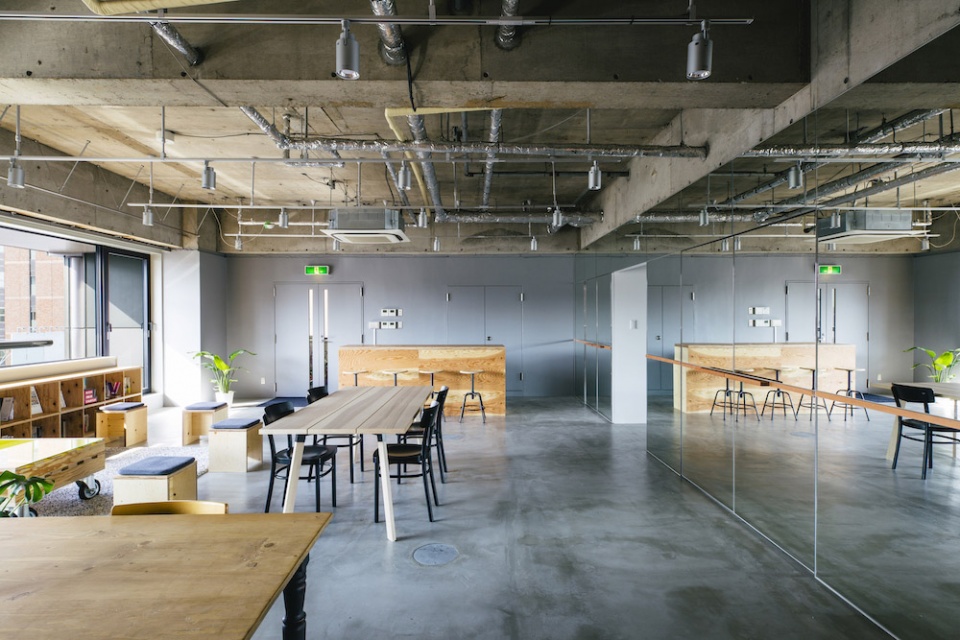 辦公室裝修設(shè)計效果圖 辦公室裝修設(shè)計效果圖