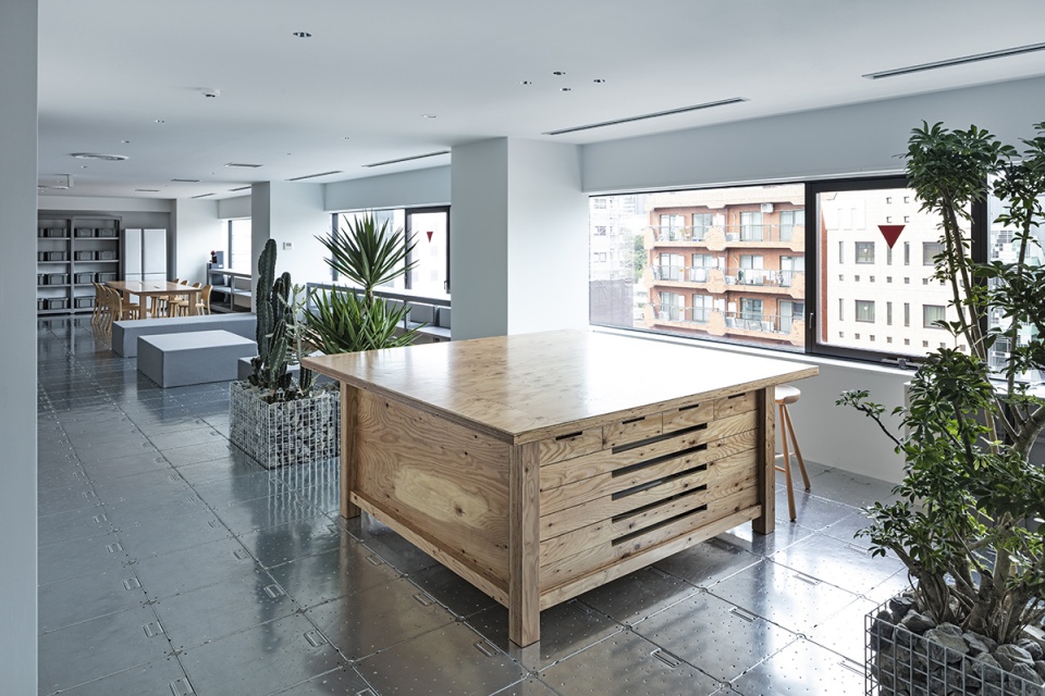 現(xiàn)代簡(jiǎn)約風(fēng)辦公室綠植裝修 現(xiàn)代簡(jiǎn)約風(fēng)辦公室綠植裝修