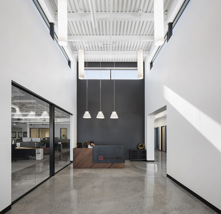 國外軟件公司工業(yè)廠房改造辦公樓裝修設(shè)計(jì)案例 