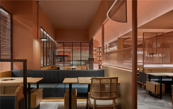 時(shí)下最流行的火鍋店裝修設(shè)計(jì)案例推薦:生如夏花 時(shí)下最流行的火鍋店裝修設(shè)計(jì)案例推薦:生如夏花