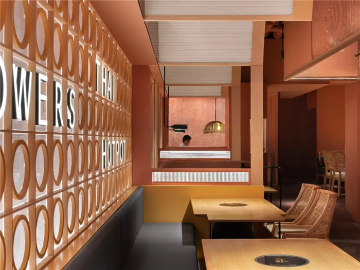 時(shí)下最流行的火鍋店裝修設(shè)計(jì)案例推薦:生如夏花 時(shí)下最流行的火鍋店裝修設(shè)計(jì)案例推薦:生如夏花