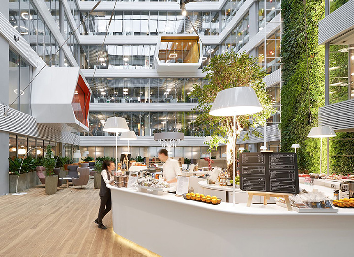 活力動(dòng)感又霸氣的國(guó)外銀行總部辦公樓裝修設(shè)計(jì)方案