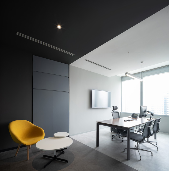 簡約時尚風(fēng)倍耐力跨國集團總部領(lǐng)導(dǎo)辦公室裝修設(shè)計方案 簡約時尚風(fēng)倍耐力跨國集團總部領(lǐng)導(dǎo)辦公室裝修設(shè)計方案