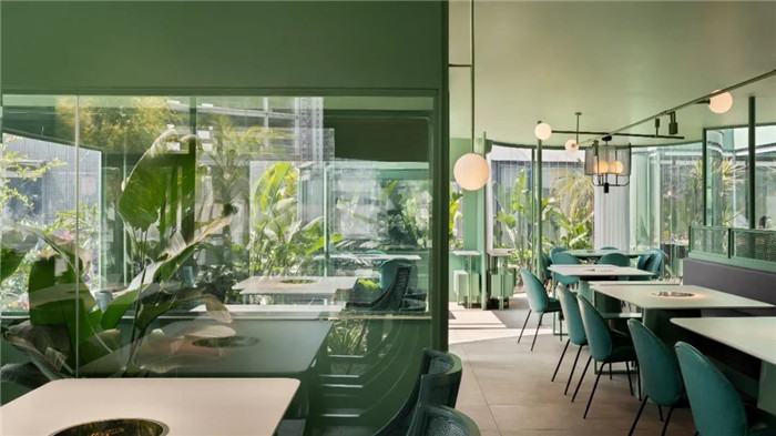 薄荷綠色系清新自然的特色火鍋店裝修設(shè)計實景圖 薄荷綠色系清新自然的特色火鍋店裝修設(shè)計實景圖