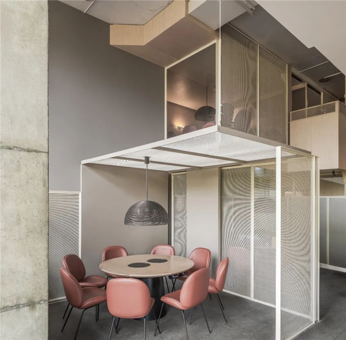 專業(yè)餐飲設(shè)計(jì)公司推薦生如夏花連鎖火鍋店裝修設(shè)計(jì)實(shí)景圖