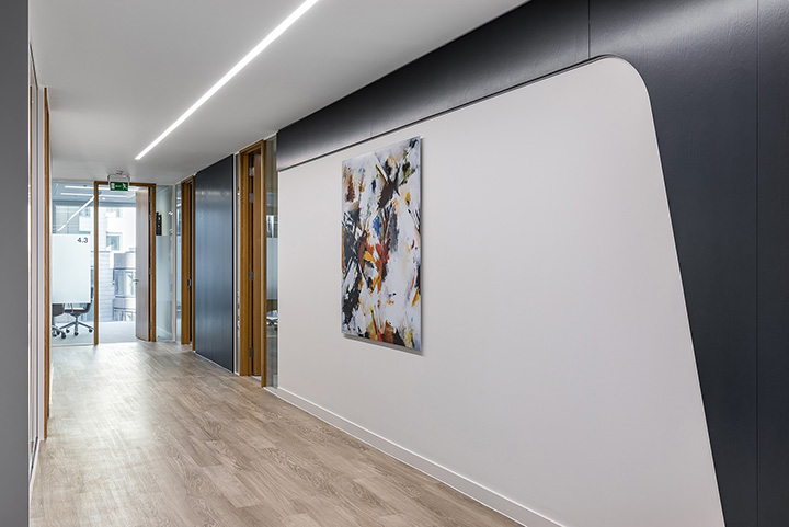 時(shí)尚優(yōu)雅的人壽保險(xiǎn)公司倫敦總部辦公室走廊裝修設(shè)計(jì)圖 時(shí)尚優(yōu)雅的人壽保險(xiǎn)公司倫敦總部辦公室走廊裝修設(shè)計(jì)圖