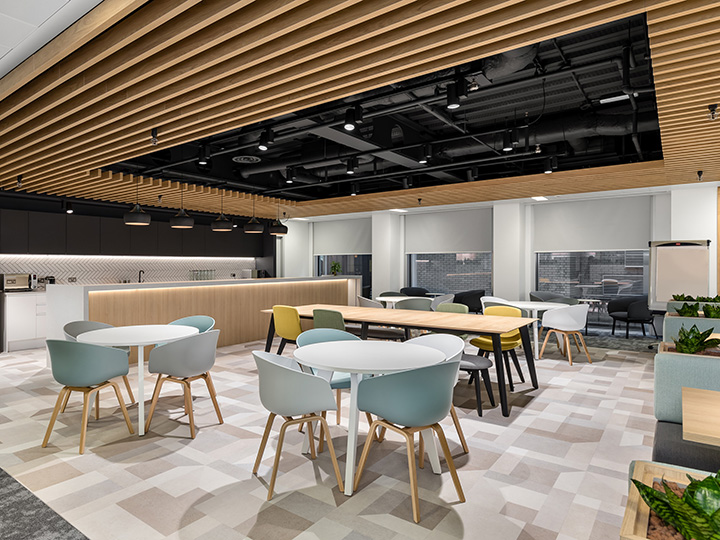 時(shí)尚優(yōu)雅的人壽保險(xiǎn)公司倫敦總部辦公室茶水吧裝修設(shè)計(jì)圖 時(shí)尚優(yōu)雅的人壽保險(xiǎn)公司倫敦總部辦公室茶水吧裝修設(shè)計(jì)圖