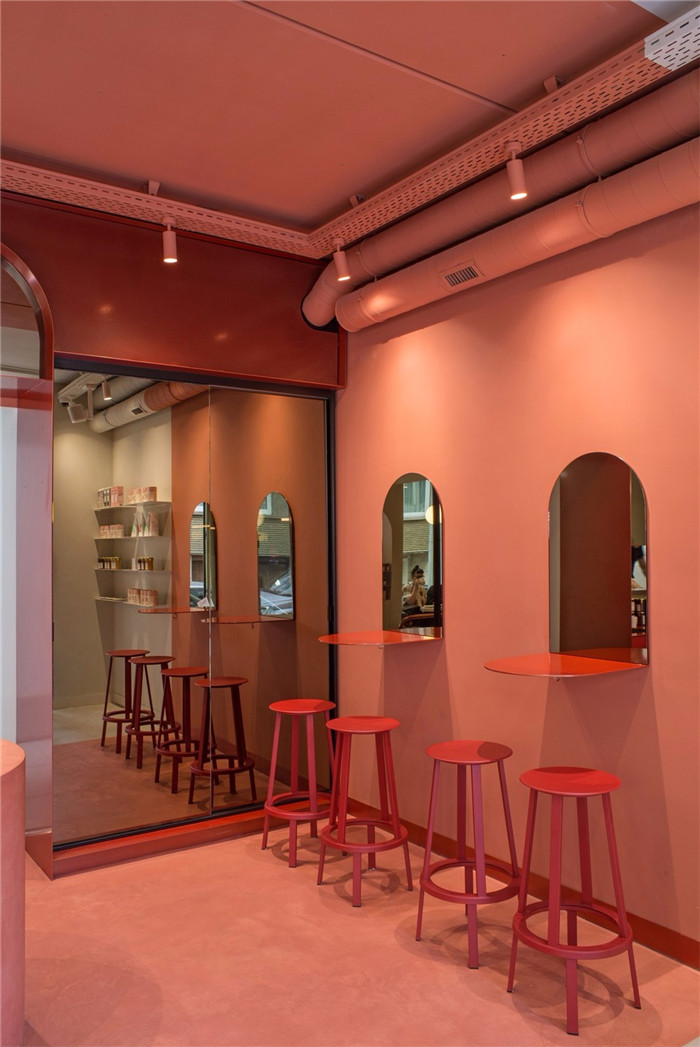 鄭州裝修公司宏鈺堂推薦國外極簡風(fēng)咖啡廳設(shè)計方案 鄭州裝修公司宏鈺堂推薦國外極簡風(fēng)咖啡廳設(shè)計方案