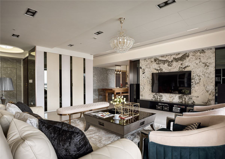 新鄭正商紅河谷雙拼別墅客廳裝修設(shè)計(jì)方案實(shí)景圖