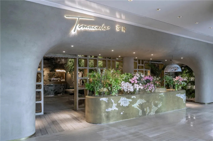 鄭州專業(yè)餐飲裝修公司分享治愈系花廚餐廳裝修案例 鄭州專業(yè)餐飲裝修公司分享治愈系花廚餐廳裝修案例