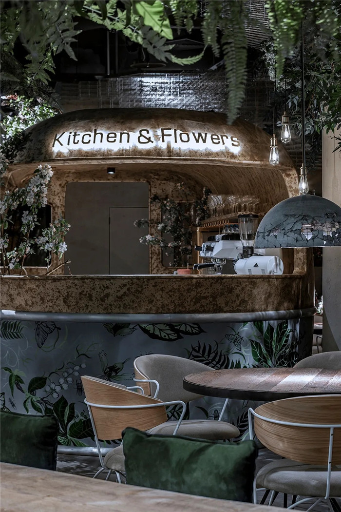 鄭州專業(yè)餐飲裝修公司分享治愈系花廚餐廳裝修案例 鄭州專業(yè)餐飲裝修公司分享治愈系花廚餐廳裝修案例