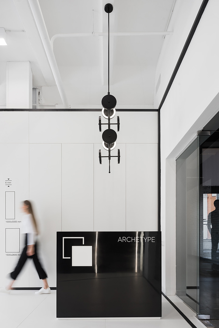 黑白極簡風(fēng)ARCHETYPE石材展廳兼辦公前臺裝修設(shè)計方案