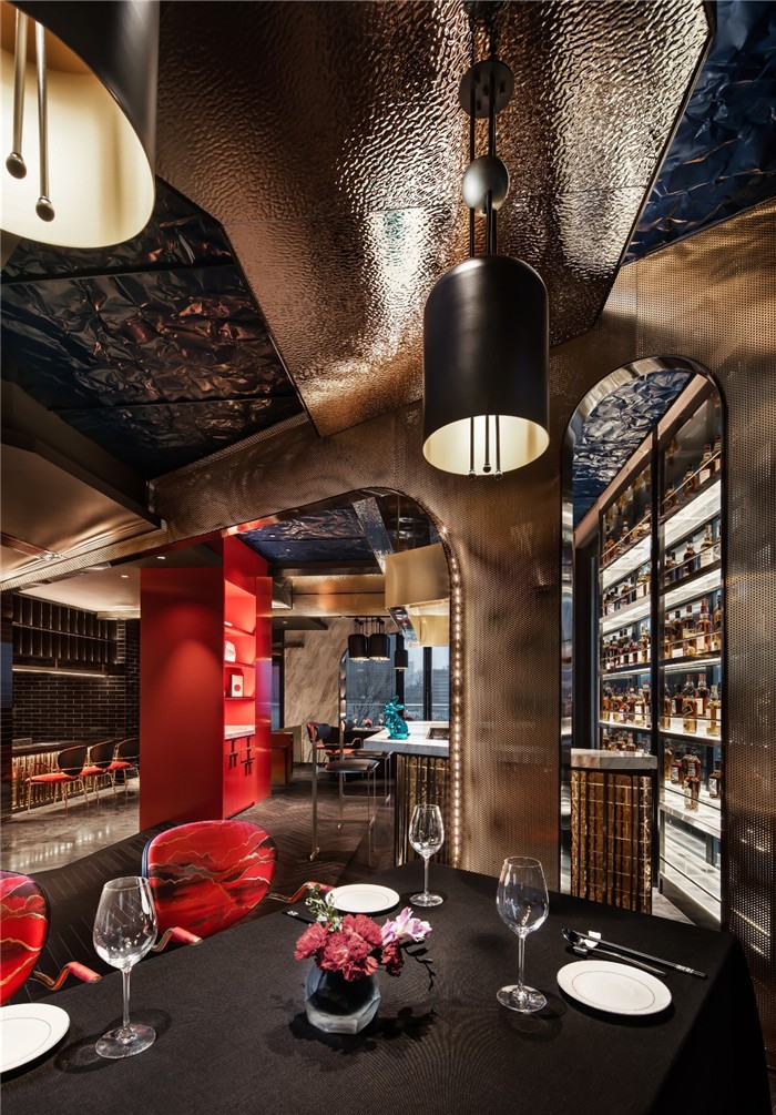 鄭州專業(yè)餐飲裝修公司推薦鼎琪高端鐵板燒餐廳設(shè)計實景圖 鄭州專業(yè)餐飲裝修公司推薦鼎琪高端鐵板燒餐廳設(shè)計實景圖