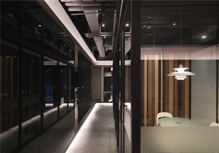 鏡子美學(xué) 精致優(yōu)雅的設(shè)計(jì)公司辦公室裝修方案 鏡子美學(xué) 精致優(yōu)雅的設(shè)計(jì)公司辦公室裝修方案