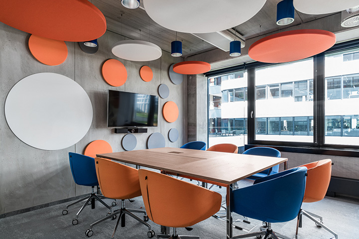 溫暖的工業(yè)風(fēng)可口可樂(lè)華沙總部辦公樓裝修設(shè)計(jì)實(shí)景圖 溫暖的工業(yè)風(fēng)可口可樂(lè)華沙總部辦公樓裝修設(shè)計(jì)實(shí)景圖