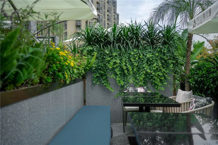 成都半山餐吧 一家時(shí)髦創(chuàng)意川菜餐廳露臺(tái)花園裝修設(shè)計(jì)實(shí)景圖 成都半山餐吧 一家時(shí)髦創(chuàng)意川菜餐廳露臺(tái)花園裝修設(shè)計(jì)實(shí)景圖