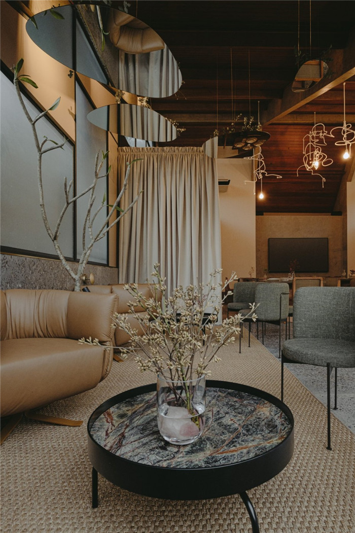 宏鈺堂專業(yè)餐飲裝修公司推薦國外花園餐廳設(shè)計方案 宏鈺堂專業(yè)餐飲裝修公司推薦國外花園餐廳設(shè)計方案