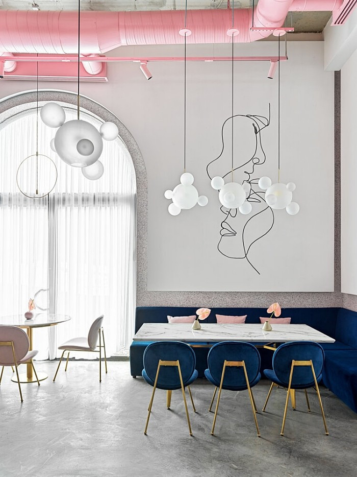 鄭州餐廳裝修公司推薦特色法式餐酒館裝修設(shè)計(jì)案例 鄭州餐廳裝修公司推薦特色法式餐酒館裝修設(shè)計(jì)案例