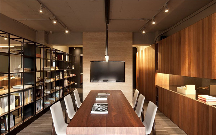 鄭州200平休閑工業(yè)風辦公室會議室裝修設計案例實景圖 鄭州200平休閑工業(yè)風辦公室會議室裝修設計案例實景圖