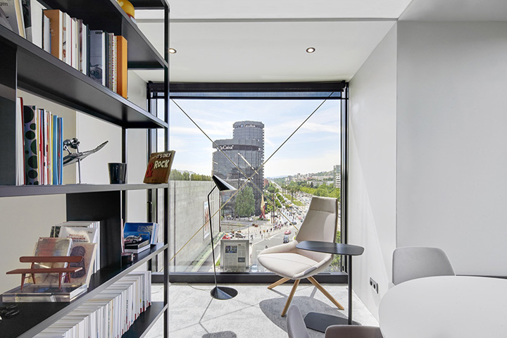 配色很驚艷的金融公司經(jīng)理辦公室裝修設(shè)計方案 配色很驚艷的金融公司經(jīng)理辦公室裝修設(shè)計方案